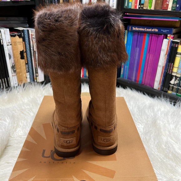 UGG ROSANA BOOTS CHESTNUT TALL W/ FUR SIZE 6 - Picture 5 of 10
